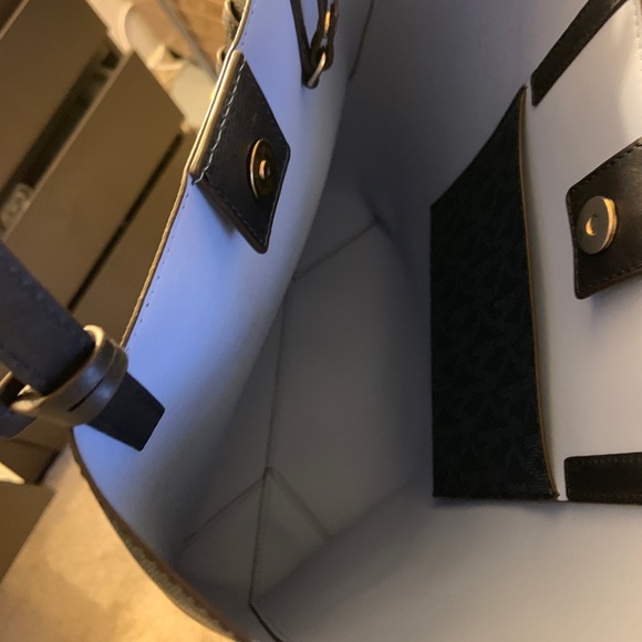 Michael Kors Tote bag - Picture 4 of 5